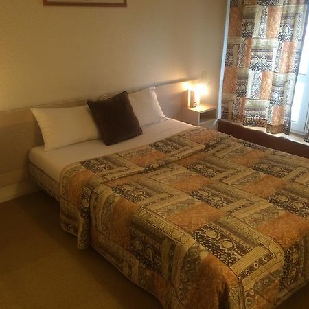 Hotel Anne De Beaujeu Gien Zewnętrze zdjęcie
