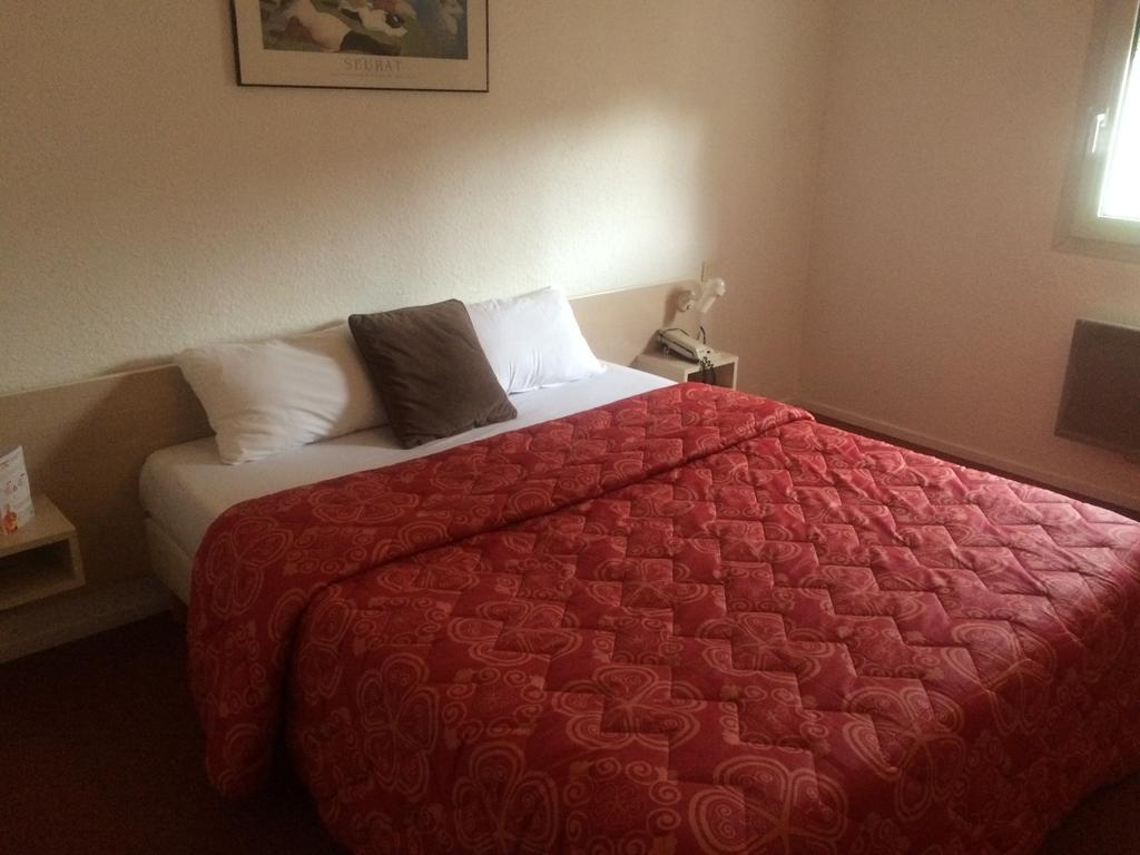 Hotel Anne De Beaujeu Gien Zewnętrze zdjęcie
