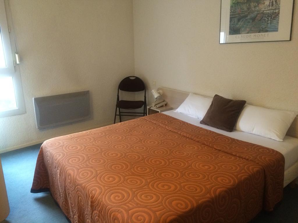 Hotel Anne De Beaujeu Gien Pokój zdjęcie