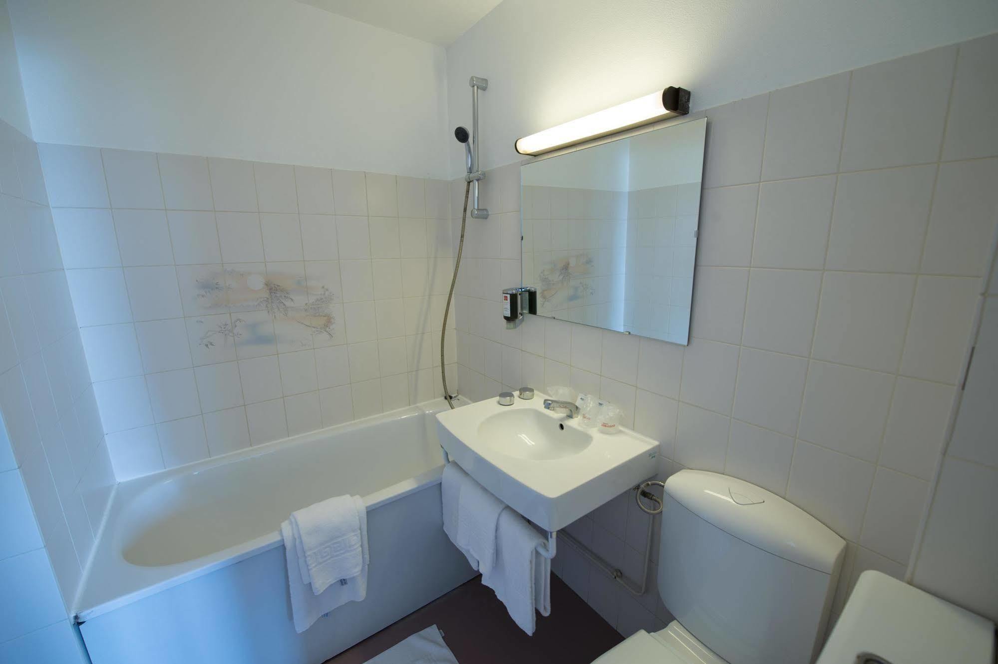 Hotel Anne De Beaujeu Gien Zewnętrze zdjęcie