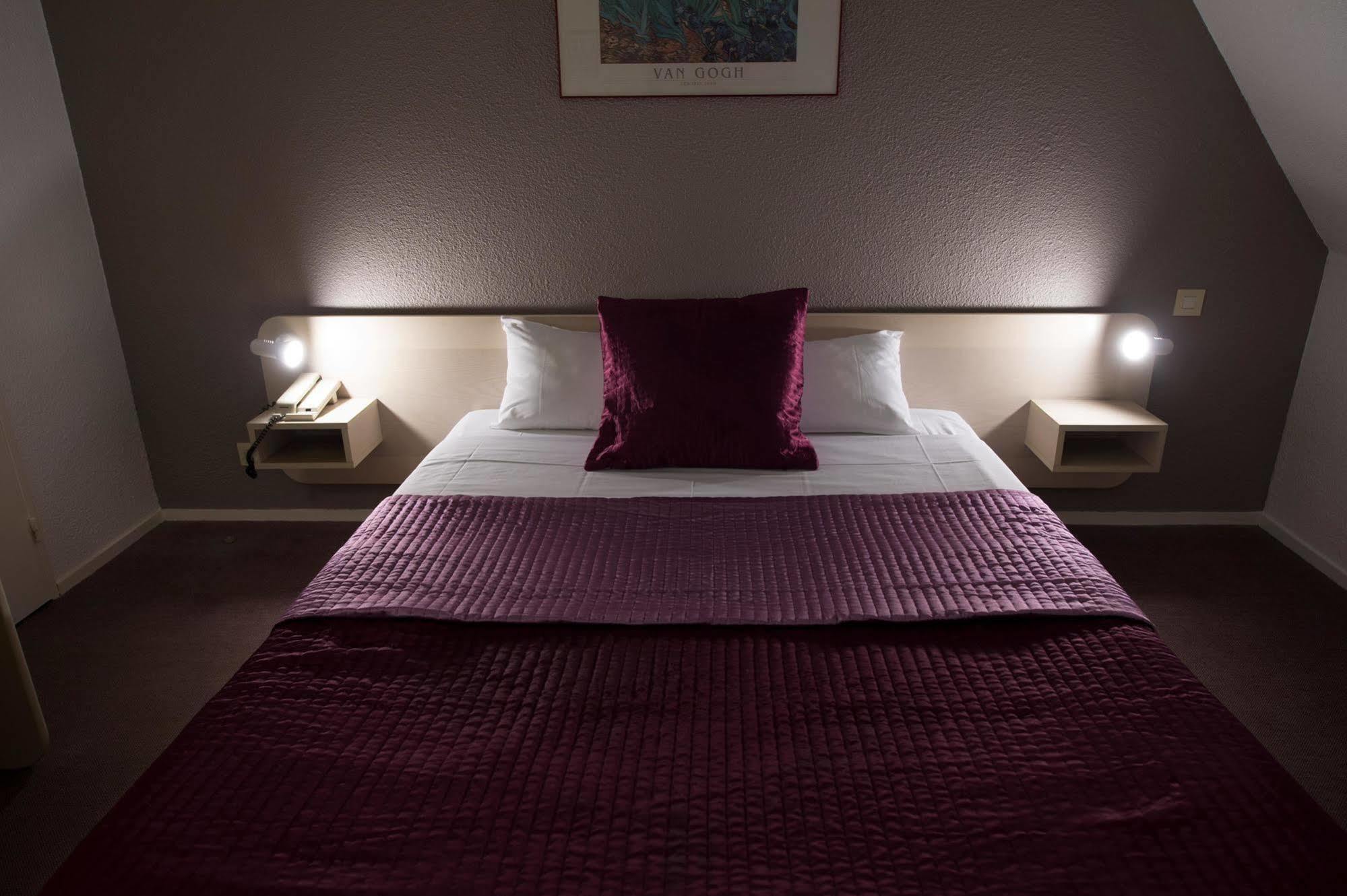 Hotel Anne De Beaujeu Gien Zewnętrze zdjęcie